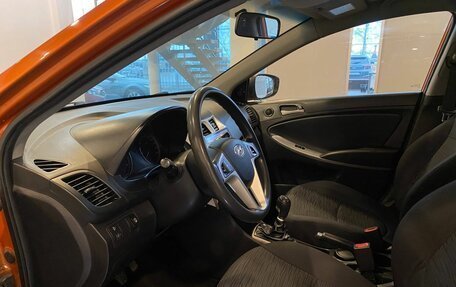 Hyundai Solaris II рестайлинг, 2015 год, 521 000 рублей, 22 фотография