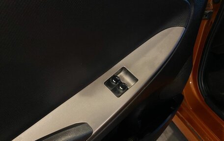 Hyundai Solaris II рестайлинг, 2015 год, 521 000 рублей, 21 фотография