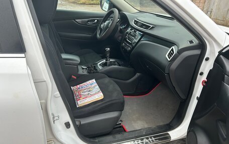 Nissan X-Trail, 2017 год, 1 800 000 рублей, 13 фотография