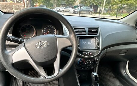 Hyundai Solaris II рестайлинг, 2015 год, 949 000 рублей, 5 фотография