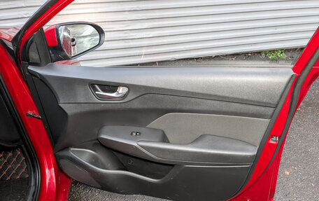 Hyundai Solaris II рестайлинг, 2017 год, 930 000 рублей, 23 фотография