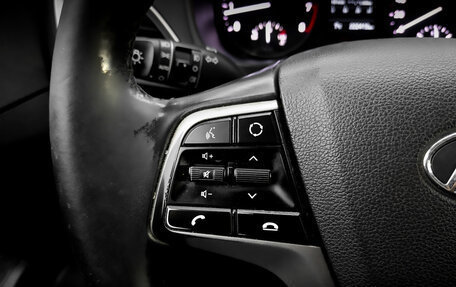 Hyundai Solaris II рестайлинг, 2017 год, 930 000 рублей, 24 фотография