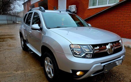 Renault Duster I рестайлинг, 2017 год, 997 000 рублей, 1 фотография