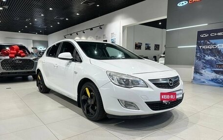 Opel Astra J, 2012 год, 689 000 рублей, 3 фотография