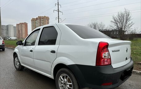 Renault Logan I, 2010 год, 280 000 рублей, 3 фотография