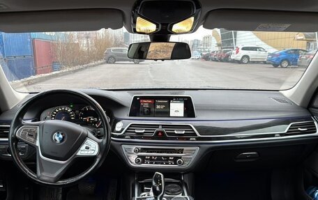 BMW 7 серия, 2017 год, 2 550 000 рублей, 2 фотография