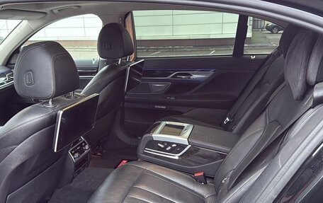 BMW 7 серия, 2017 год, 2 550 000 рублей, 3 фотография