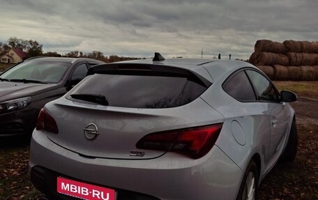 Opel Astra J, 2011 год, 970 000 рублей, 1 фотография