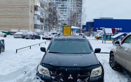 Mitsubishi Outlander III рестайлинг 3, 2004 год, 580 000 рублей, 4 фотография
