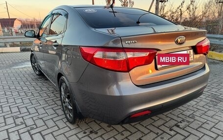 KIA Rio III рестайлинг, 2013 год, 935 000 рублей, 10 фотография