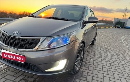 KIA Rio III рестайлинг, 2013 год, 935 000 рублей, 3 фотография