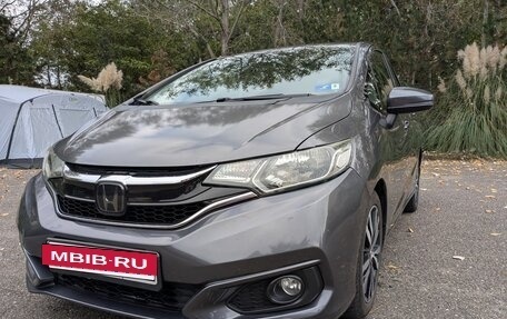 Honda Fit III, 2019 год, 1 610 000 рублей, 2 фотография