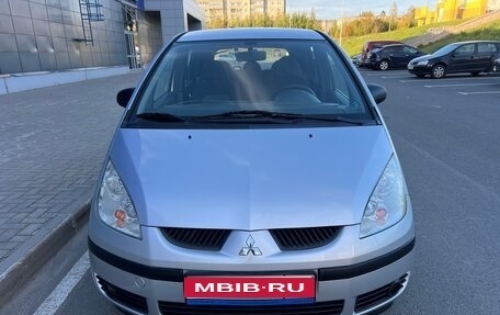 Mitsubishi Colt VI рестайлинг, 2006 год, 445 000 рублей, 1 фотография