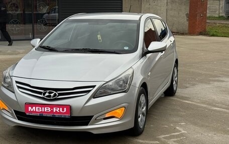 Hyundai Solaris II рестайлинг, 2014 год, 1 150 000 рублей, 1 фотография