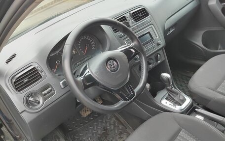 Volkswagen Polo VI (EU Market), 2015 год, 970 000 рублей, 4 фотография