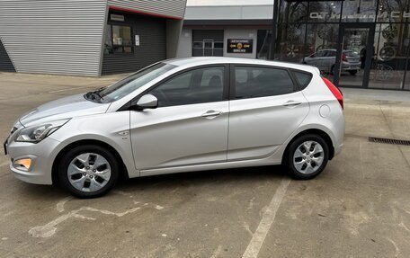 Hyundai Solaris II рестайлинг, 2014 год, 1 150 000 рублей, 2 фотография