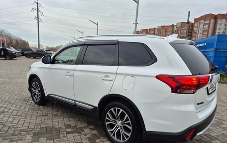 Mitsubishi Outlander III рестайлинг 3, 2017 год, 3 фотография