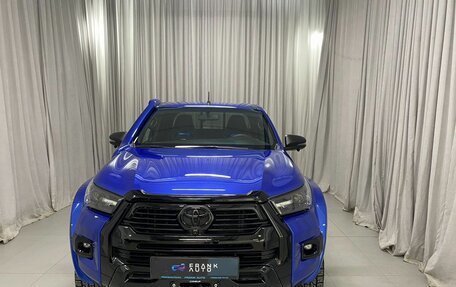 Toyota Hilux VIII, 2022 год, 7 600 000 рублей, 2 фотография