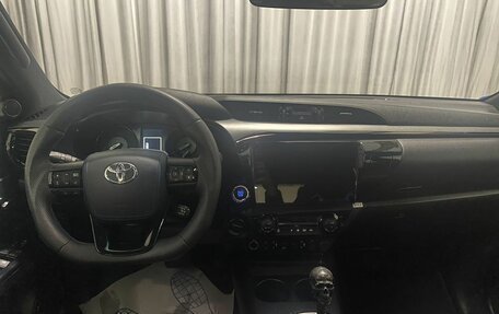 Toyota Hilux VIII, 2022 год, 7 600 000 рублей, 15 фотография