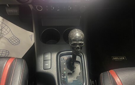 Toyota Hilux VIII, 2022 год, 7 600 000 рублей, 19 фотография
