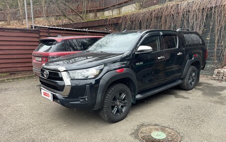 Toyota Hilux VIII, 2021 год, 4 500 000 рублей, 2 фотография