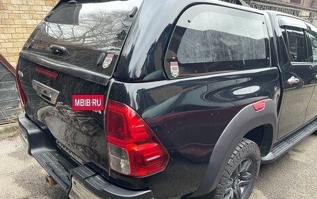 Toyota Hilux VIII, 2021 год, 4 500 000 рублей, 6 фотография