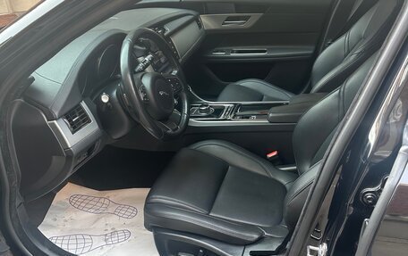 Jaguar XF II, 2017 год, 2 049 000 рублей, 11 фотография