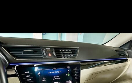 Skoda Superb III рестайлинг, 2018 год, 3 300 000 рублей, 16 фотография