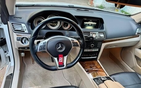 Mercedes-Benz E-Класс, 2015 год, 2 450 000 рублей, 2 фотография