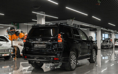 Toyota Land Cruiser Prado 150 рестайлинг 2, 2021 год, 6 580 000 рублей, 5 фотография