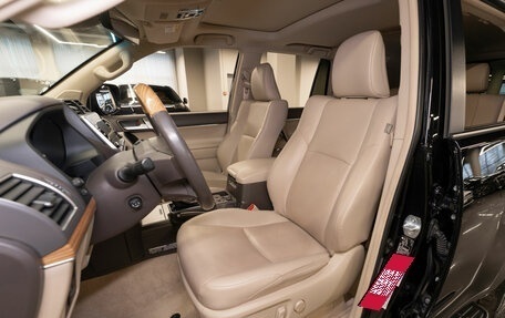 Toyota Land Cruiser Prado 150 рестайлинг 2, 2021 год, 6 580 000 рублей, 9 фотография