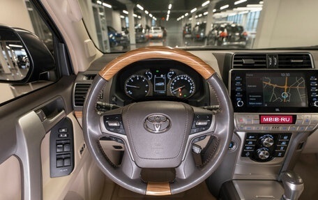 Toyota Land Cruiser Prado 150 рестайлинг 2, 2021 год, 6 580 000 рублей, 11 фотография