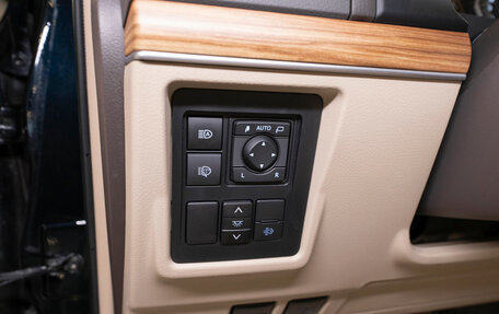 Toyota Land Cruiser Prado 150 рестайлинг 2, 2021 год, 6 580 000 рублей, 18 фотография