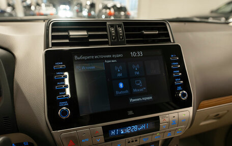 Toyota Land Cruiser Prado 150 рестайлинг 2, 2021 год, 6 580 000 рублей, 25 фотография