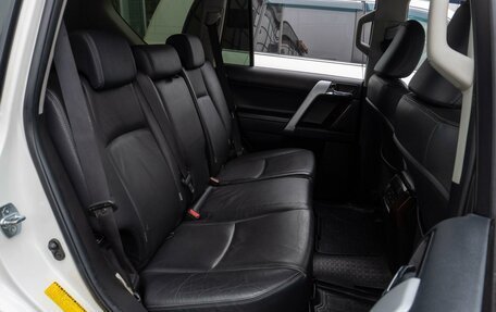 Toyota Land Cruiser Prado 150 рестайлинг 2, 2014 год, 3 389 000 рублей, 8 фотография