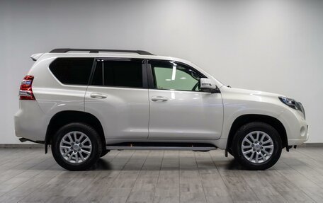 Toyota Land Cruiser Prado 150 рестайлинг 2, 2014 год, 3 389 000 рублей, 4 фотография