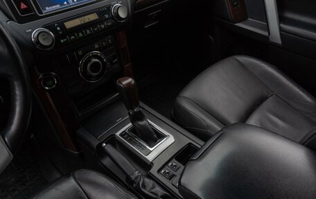 Toyota Land Cruiser Prado 150 рестайлинг 2, 2014 год, 3 389 000 рублей, 21 фотография