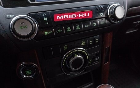 Toyota Land Cruiser Prado 150 рестайлинг 2, 2014 год, 3 389 000 рублей, 20 фотография