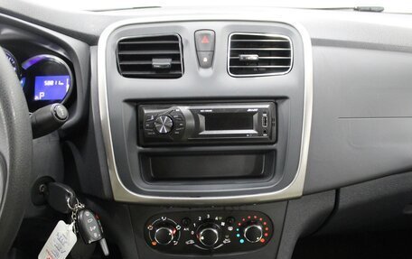 Renault Logan II, 2015 год, 815 000 рублей, 12 фотография