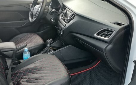 Hyundai Solaris II рестайлинг, 2018 год, 590 000 рублей, 7 фотография