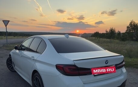 BMW 5 серия, 2021 год, 5 500 000 рублей, 2 фотография