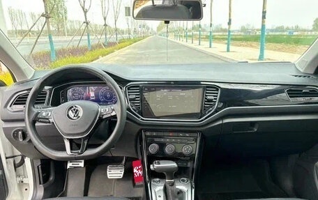 Volkswagen T-Roc I, 2021 год, 1 380 000 рублей, 8 фотография