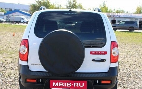 Chevrolet Niva I рестайлинг, 2018 год, 799 000 рублей, 6 фотография