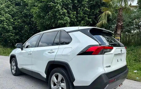 Toyota RAV4, 2022 год, 3 180 114 рублей, 5 фотография