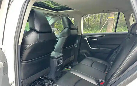 Toyota RAV4, 2022 год, 3 180 114 рублей, 15 фотография