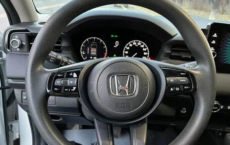 Honda Vezel, 2024 год, 2 070 000 рублей, 10 фотография