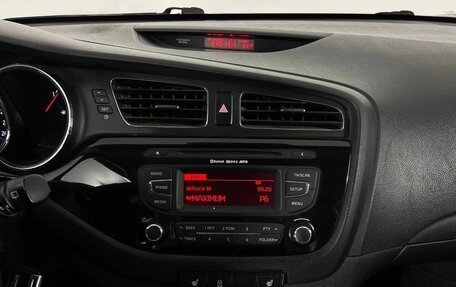 KIA cee'd III, 2015 год, 1 370 000 рублей, 24 фотография