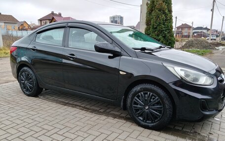 Hyundai Solaris II рестайлинг, 2012 год, 515 000 рублей, 1 фотография