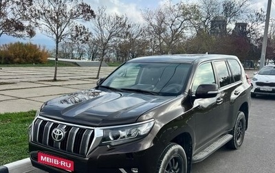 Toyota Land Cruiser Prado 150 рестайлинг 2, 2017 год, 3 600 000 рублей, 1 фотография