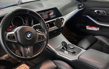 BMW 3 серия, 2019 год, 2 990 000 рублей, 5 фотография
